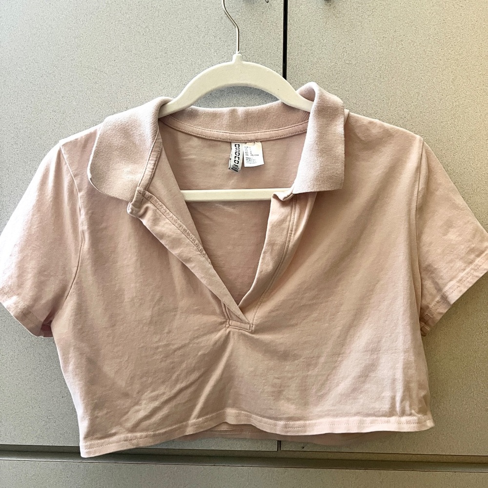 pink collar crop shirt